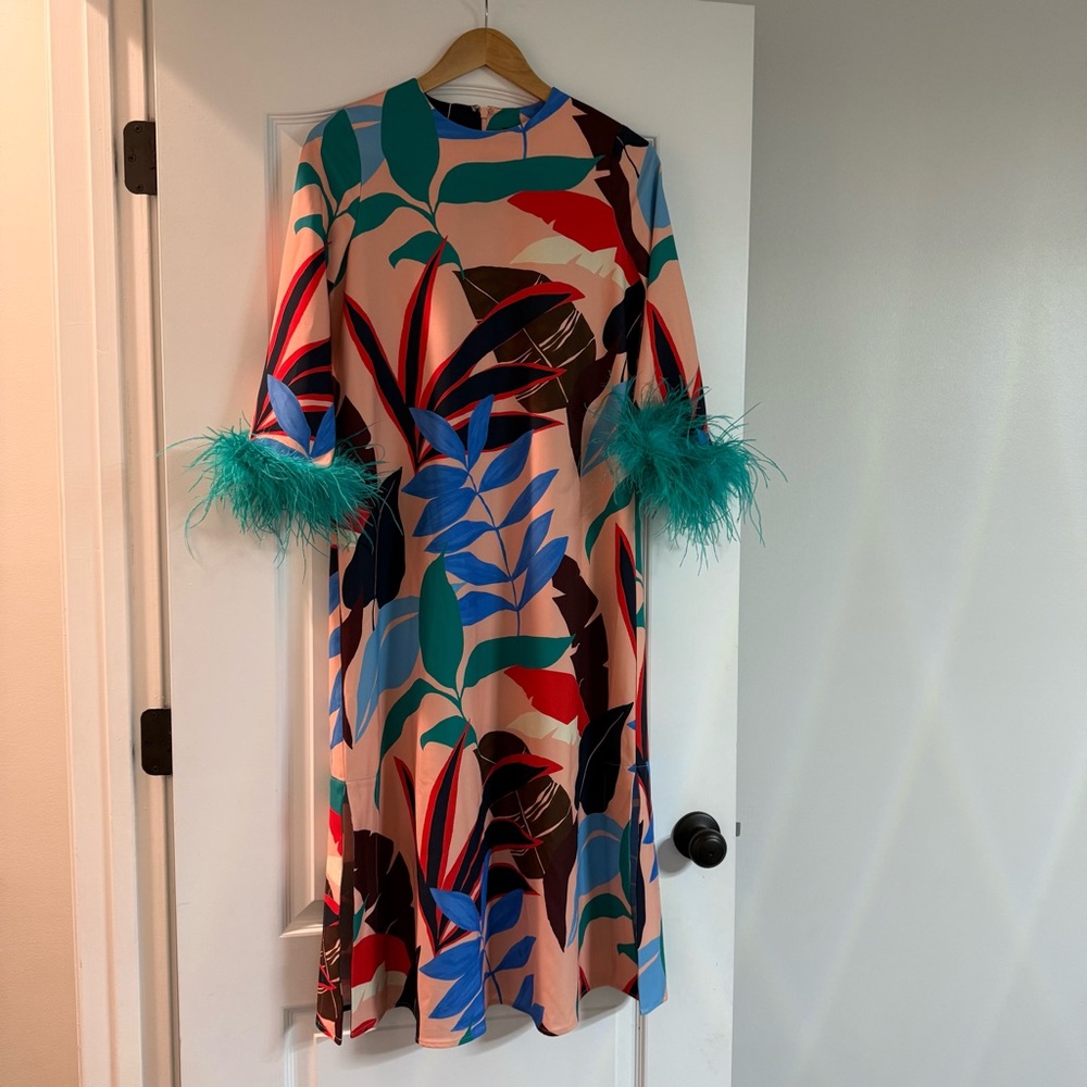 Tuckernuck Dress - Picture 2 of 5